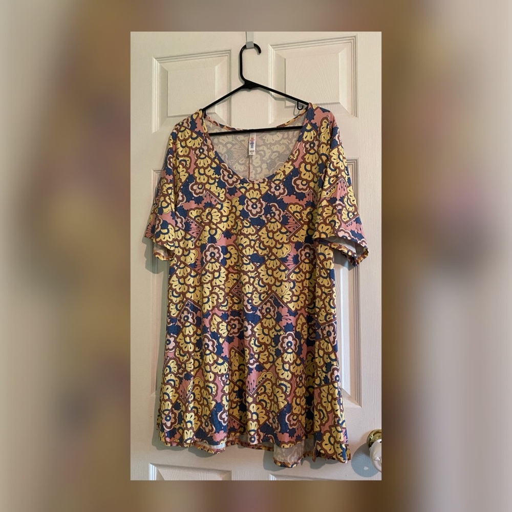 Lularoe Perfect T size 3XL